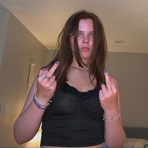 Meet your Posher, Elle